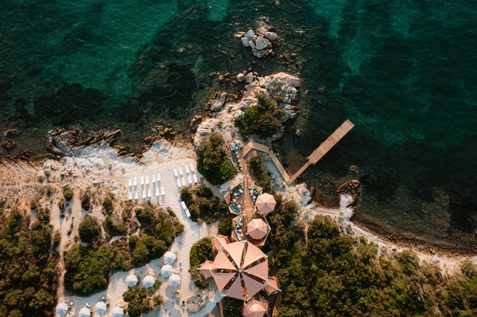 7Pines Resort Sardinia - A Destination By Hyatt Baja Sardinia Esterno foto